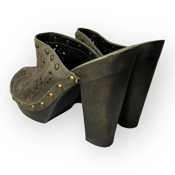 ASH Spicy Cut  Out Studded Heeled Suede Clogs - Picture 4 of 15